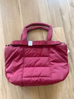 NWT OFFLINE By Aerie Puff Love Tote Bag